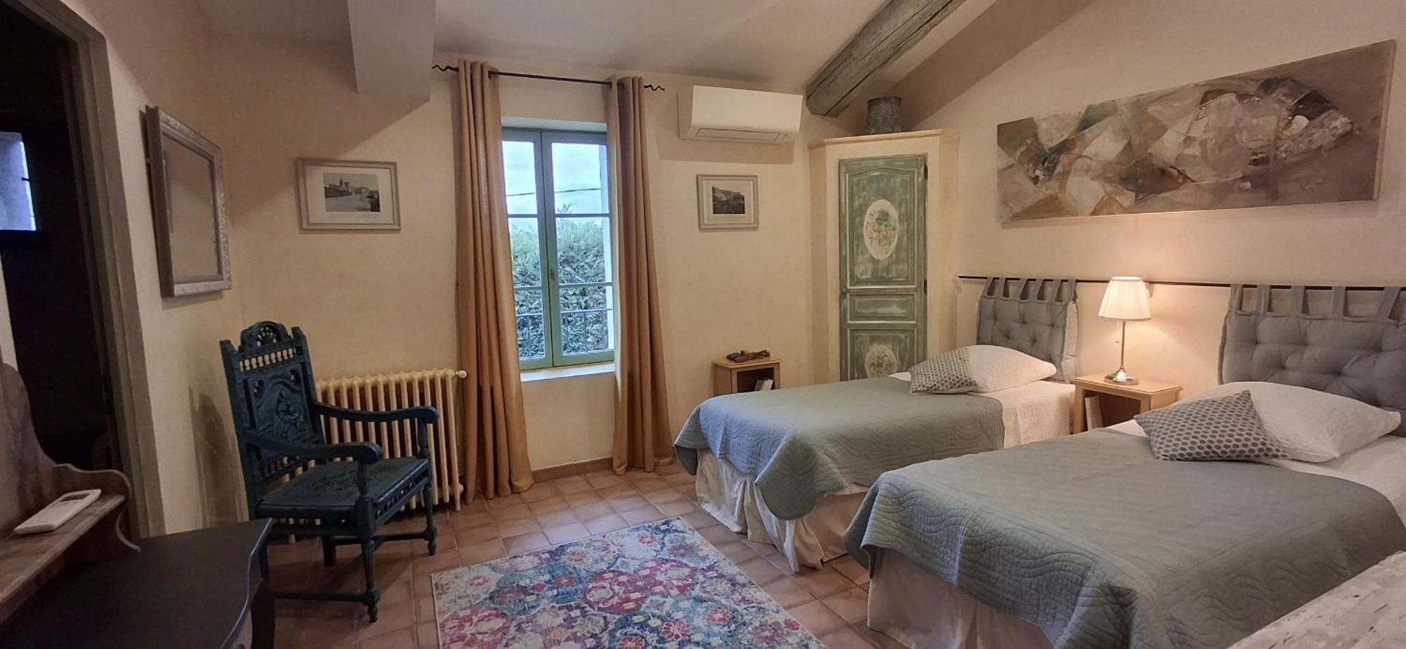 La Bastide Des Amouriers Caumont-sur-Durance Экстерьер фото