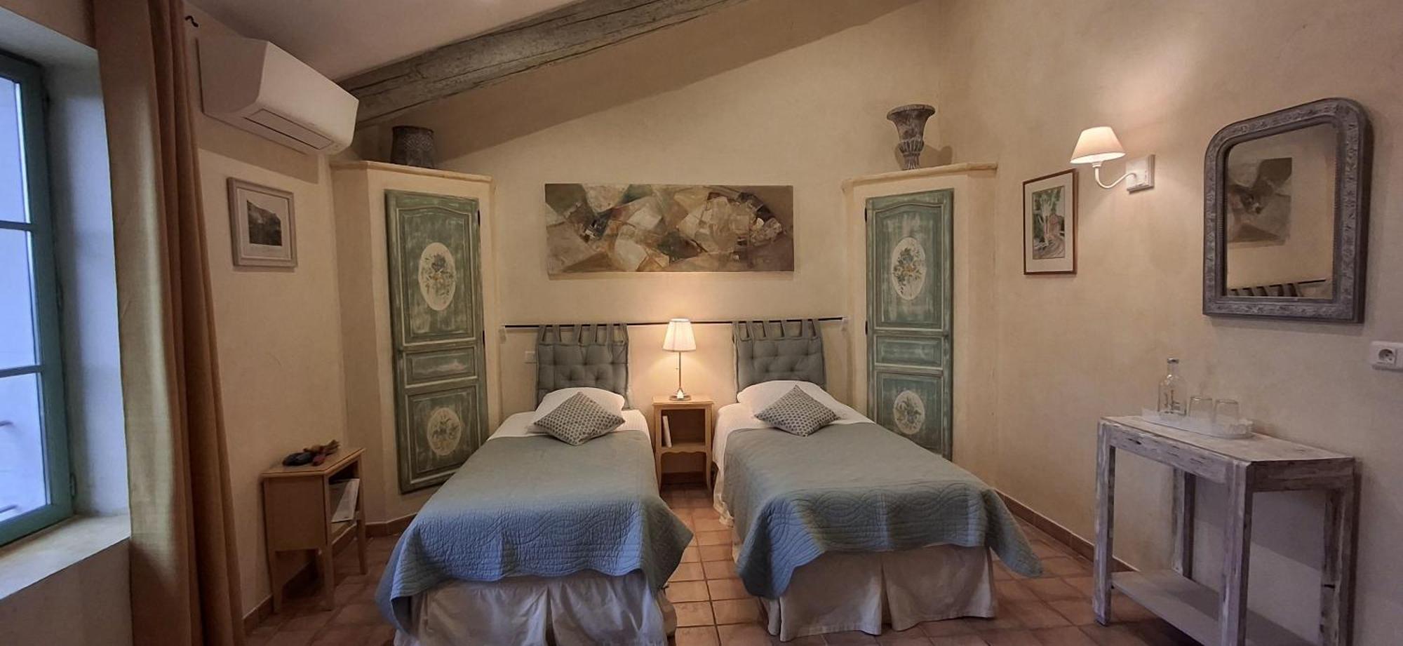 La Bastide Des Amouriers Caumont-sur-Durance Экстерьер фото