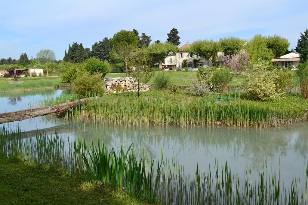 La Bastide Des Amouriers Caumont-sur-Durance Экстерьер фото